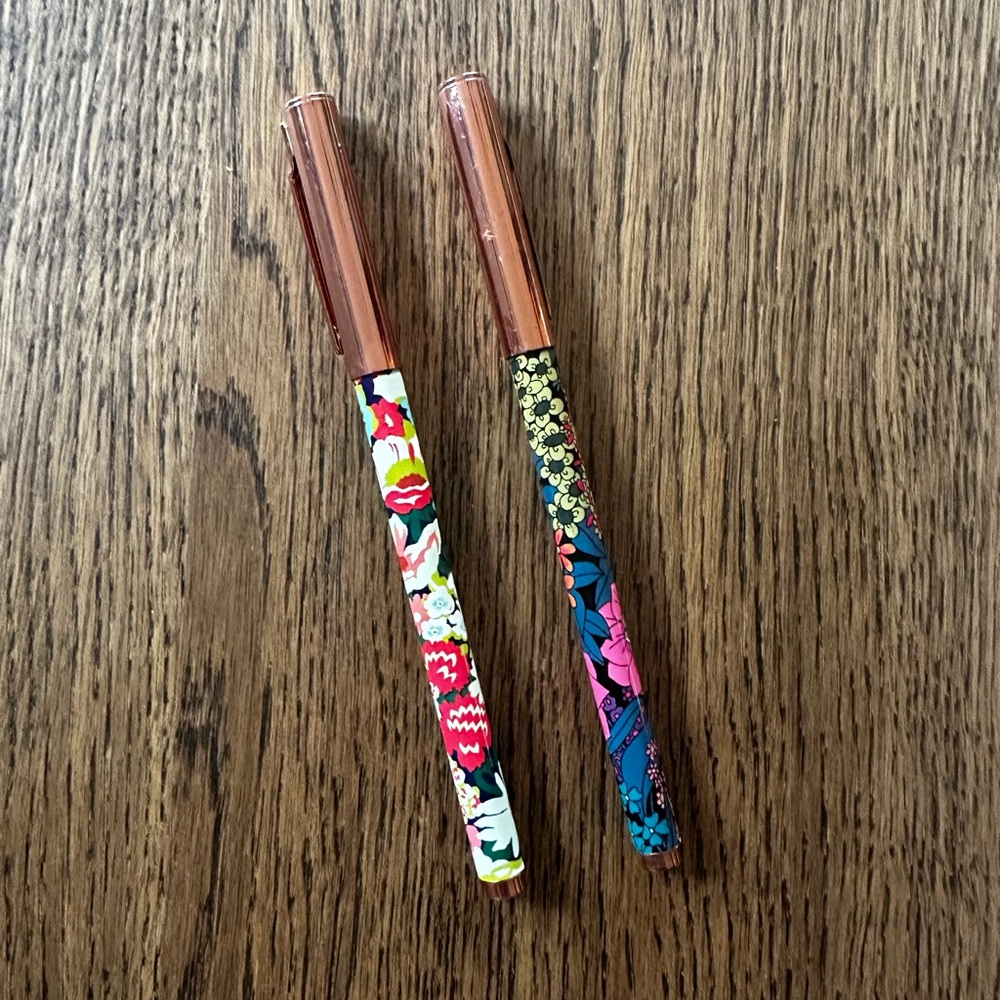 Floral Patterned Pens Set